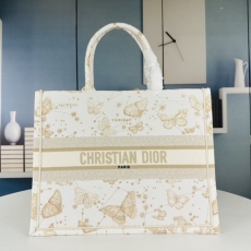 Dior Shopping Bags